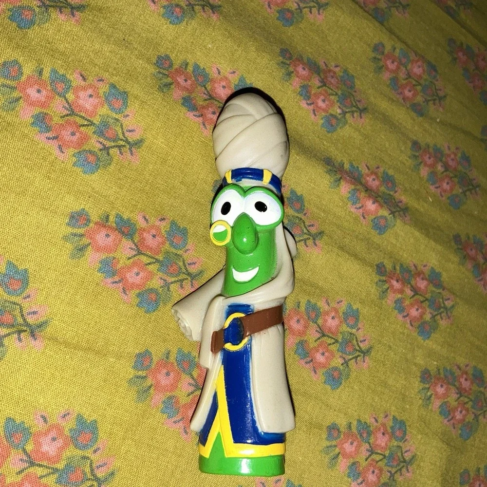 Vintage Veggie Tales 2002 Archibald Asparagus Jonah Pirate Replacement Figure